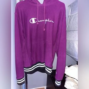 Men’s purple champion hoodie size M
